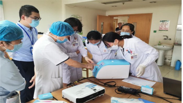女生插逼视频软件